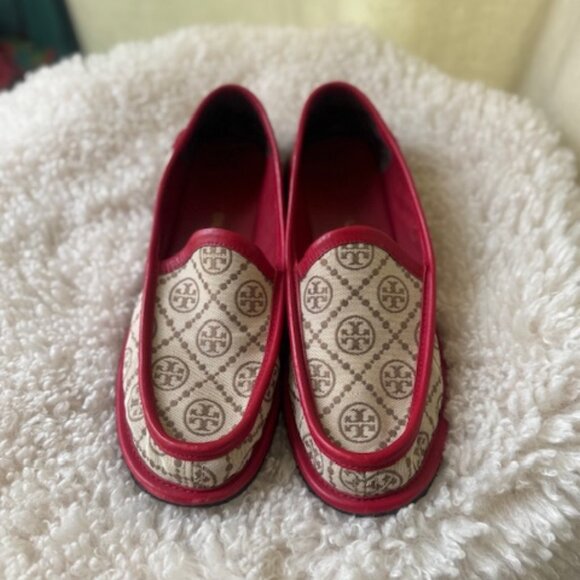 Tory Burch red leather and beige T Monogram Buddy Loafer size 9 - Picture 2 of 9